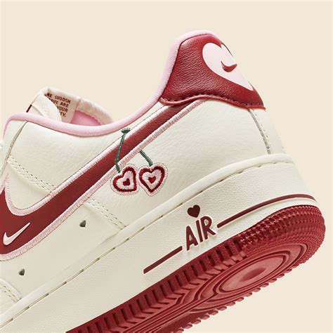 valentine nike|5 Best Nike Valentine’s Day Shoes for 2024 – Footwear News